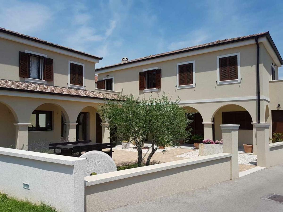 Apartments Zara & Toni Zadar Exterior foto
